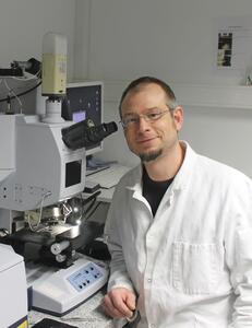 Young scientist at the University of Bayreuth featured as "Highly Cited Researcher 2022”