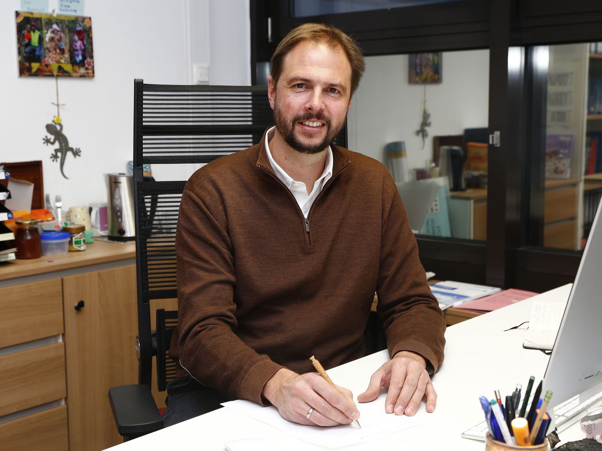 Christoph Thomas im Büro