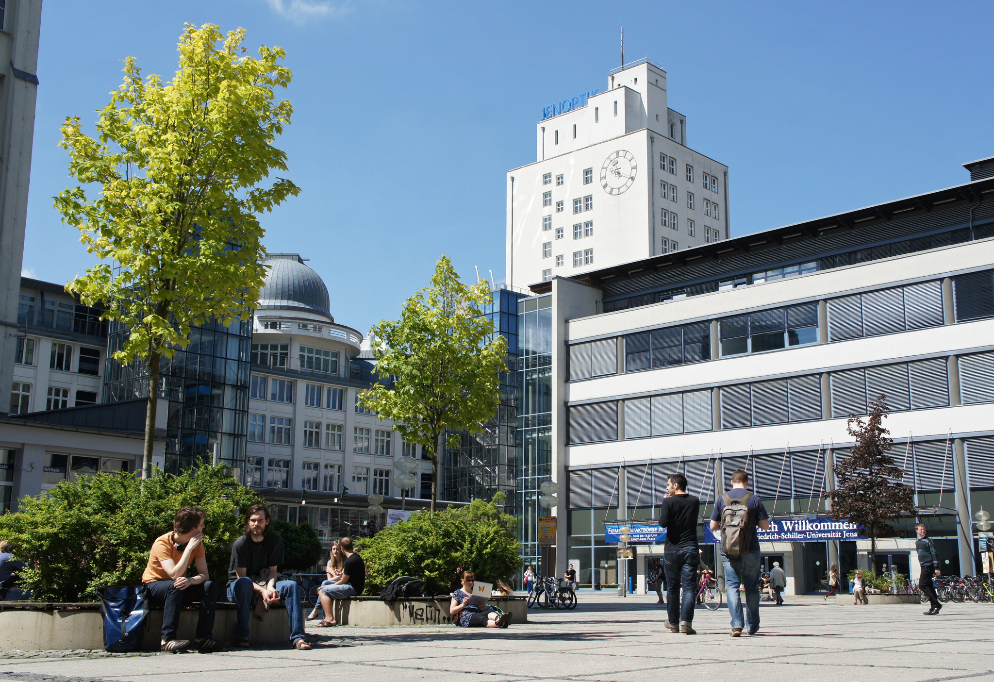Ernst-Abbe-Platz