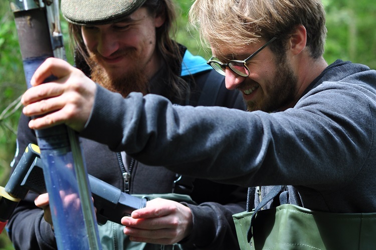 Taking samples in the stream