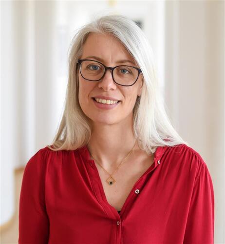 Julia Knapp